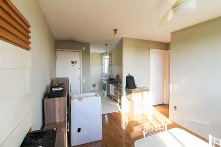 Sala de apartamento à venda com 2 quartos, 42m² em Mato Grande, Canoas