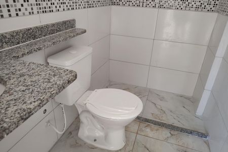 Apartamento para alugar com 36m², 2 quartos e sem vaga Apartamento para alugar com 36m², 2 quartos e sem vagaBanheiro