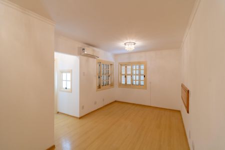 Casa de condomínio para alugar com 177m², 3 quartos e 2 vagas Casa de condomínio para alugar com 177m², 3 quartos e 2 vagasSuíte