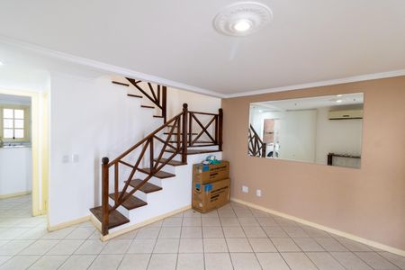 Casa de condomínio para alugar com 177m², 3 quartos e 2 vagas Casa de condomínio para alugar com 177m², 3 quartos e 2 vagasSala