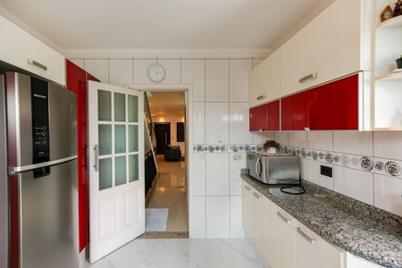 Casa à venda com 125m², 3 quartos e 3 vagasCozinha 