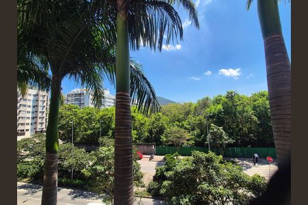 Apartamento à venda com 81m², 3 quartos e 1 vaga Apartamento à venda com 81m², 3 quartos e 1 vagaSuite