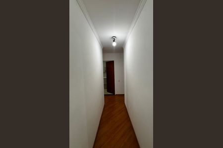 Corredor de apartamento para alugar com 3 quartos, 105m² em Parque das Nações, Santo André