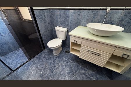 Banheiro da Suíte de apartamento para alugar com 3 quartos, 105m² em Parque das Nações, Santo André