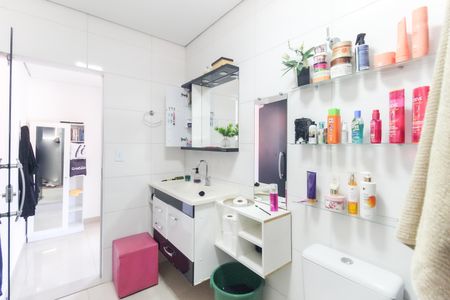 Casa à venda com 300m², 6 quartos e 1 vagaBanheiro da Suíte Casa 2