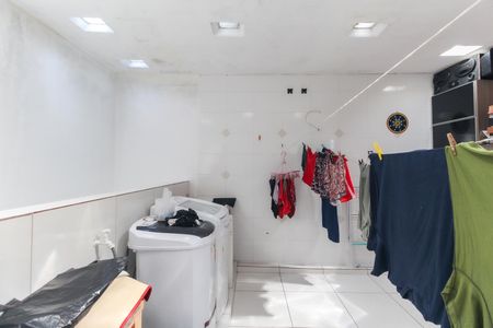 Casa à venda com 300m², 6 quartos e 1 vagaÁrea de Serviço - Churrasqueira Cs 2
