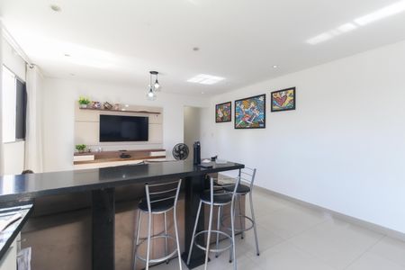 Casa à venda com 300m², 6 quartos e 1 vagaSala - Cozinha Casa 2