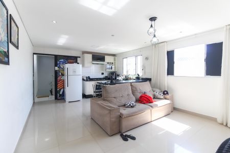 Casa à venda com 300m², 6 quartos e 1 vagaSala - Cozinha Casa 2