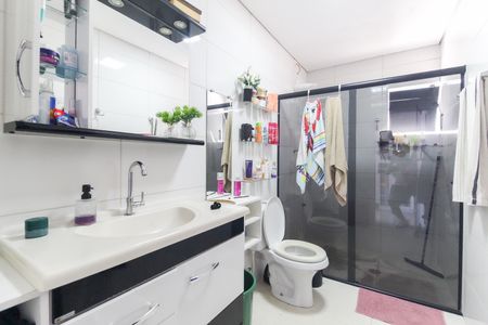 Casa à venda com 300m², 6 quartos e 1 vagaBanheiro da Suíte Casa 2