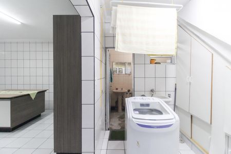 Casa à venda com 300m², 6 quartos e 1 vagaÁrea de Serviço
