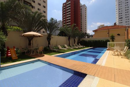 Apartamento à venda com 161m², 2 quartos e 4 vagasÁrea Comum - Piscina