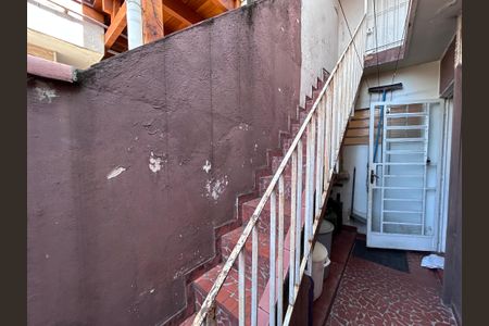 Casa à venda com 125m², 2 quartos e 2 vagasQuintal - corredor 