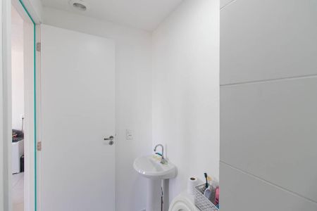 Apartamento à venda com 36m², 2 quartos e sem vaga Apartamento à venda com 36m², 2 quartos e sem vagaBanheiro
