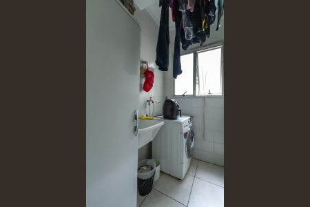 Apartamento à venda com 68m², 3 quartos e 1 vagaÁrea de Serviço