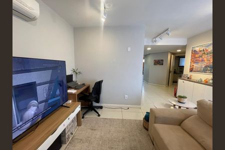 Apartamento à venda com 104m², 2 quartos e 1 vaga