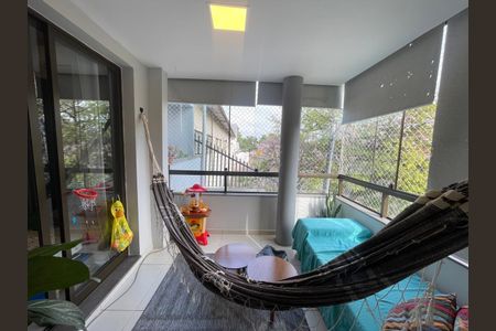 Apartamento à venda com 104m², 2 quartos e 1 vaga