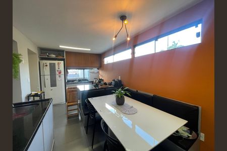 Apartamento à venda com 104m², 2 quartos e 1 vaga