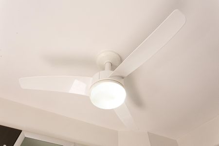 Apartamento à venda com 70m², 2 quartos e 1 vagaSuíte - Ventilador de Teto