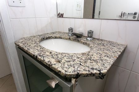 Apartamento à venda com 70m², 2 quartos e 1 vagaBanheiro da Suíte