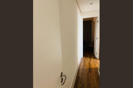 Apartamento à venda com 122m², 2 quartos e 2 vagasCorredor