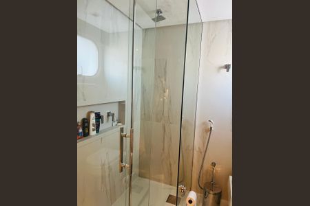 Apartamento à venda com 122m², 2 quartos e 2 vagasBanheiro