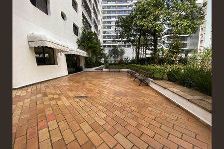 Apartamento à venda com 122m², 2 quartos e 2 vagasVaranda