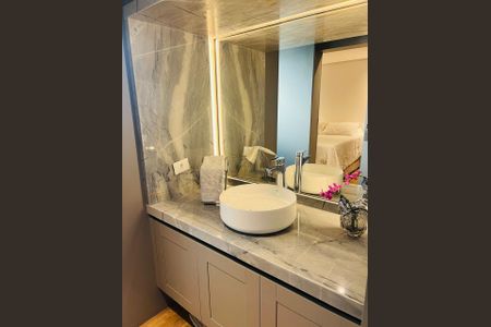 Apartamento à venda com 122m², 2 quartos e 2 vagasBanheiro