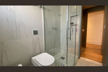 Apartamento à venda com 122m², 2 quartos e 2 vagasBanheiro 