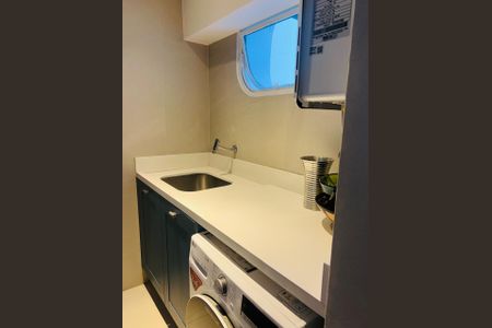 Apartamento à venda com 122m², 2 quartos e 2 vagasÁrea de serviço