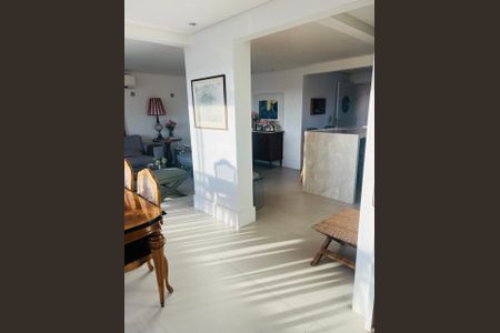 Apartamento à venda com 122m², 2 quartos e 2 vagasSala