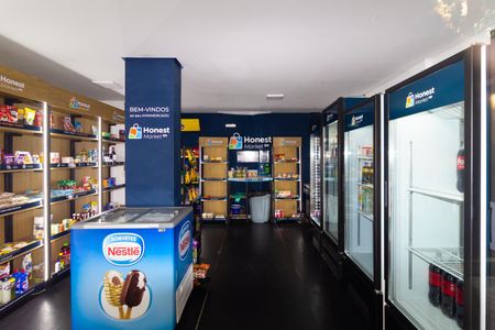 Apartamento à venda com 54m², 2 quartos e 2 vagasMini mercado