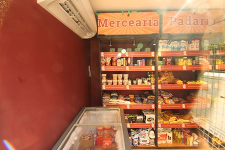 Apartamento à venda com 37m², 2 quartos e sem vagaÁrea comum - mercado