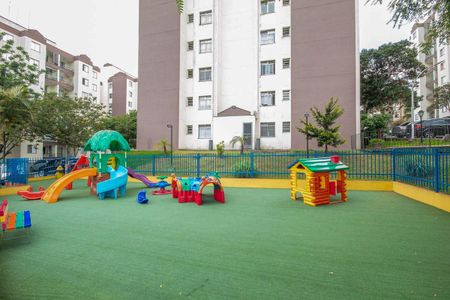 Apartamento para alugar com 54m², 2 quartos e 1 vaga Apartamento para alugar com 54m², 2 quartos e 1 vagaÁrea comum - Playground
