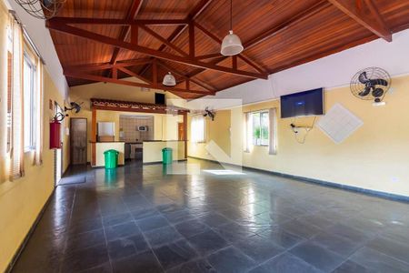 Apartamento para alugar com 54m², 2 quartos e 1 vaga Apartamento para alugar com 54m², 2 quartos e 1 vagaÁrea comum - Salão de festas