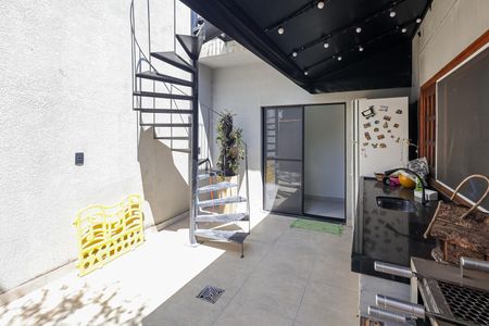 Casa de condomínio para alugar com 1000m², 3 quartos e 2 vagas