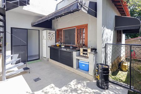 Casa de condomínio para alugar com 1000m², 3 quartos e 2 vagas