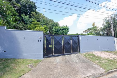 Casa de condomínio para alugar com 1000m², 3 quartos e 2 vagas