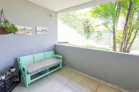 Casa de condomínio para alugar com 1000m², 3 quartos e 2 vagas