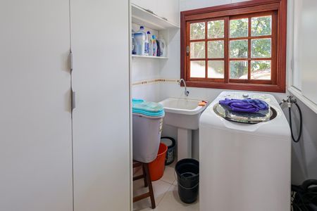 Casa de condomínio para alugar com 1000m², 3 quartos e 2 vagas