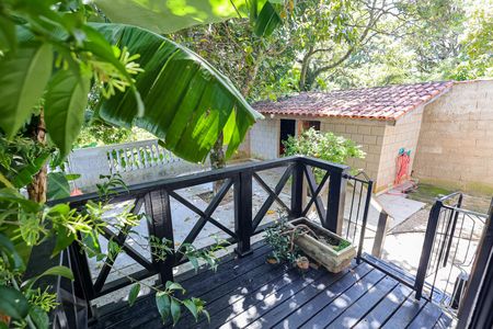 Casa de condomínio para alugar com 1000m², 3 quartos e 2 vagas