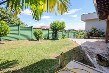 Casa de condomínio para alugar com 1000m², 3 quartos e 2 vagas