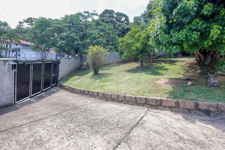 Casa de condomínio para alugar com 1000m², 3 quartos e 2 vagas