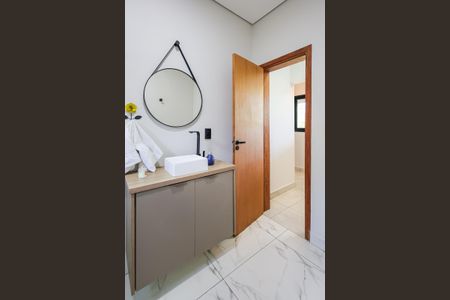 Casa de condomínio para alugar com 1000m², 3 quartos e 2 vagas