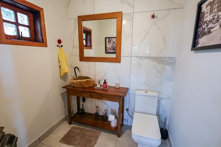 Casa de condomínio para alugar com 1000m², 3 quartos e 2 vagas