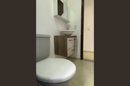 Apartamento à venda com 68m², 2 quartos e 1 vagaBanheiro 