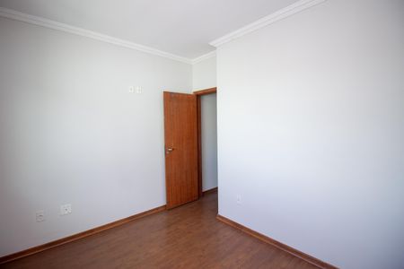 Casa à venda com 150m², 3 quartos e 2 vagas Casa à venda com 150m², 3 quartos e 2 vagasQuarto 1