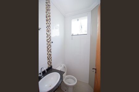 Casa à venda com 150m², 3 quartos e 2 vagas Casa à venda com 150m², 3 quartos e 2 vagasLavabo