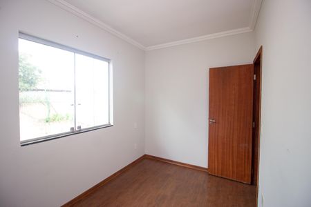 Casa à venda com 150m², 3 quartos e 2 vagas Casa à venda com 150m², 3 quartos e 2 vagasQuarto 2