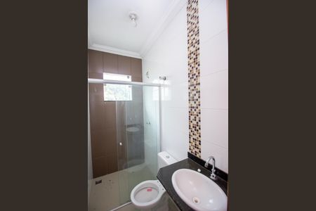 Casa à venda com 150m², 3 quartos e 2 vagas Casa à venda com 150m², 3 quartos e 2 vagasBanheiro Social