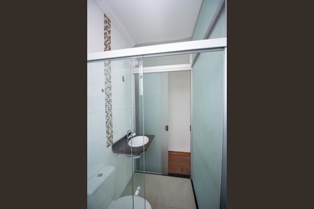 Casa à venda com 150m², 3 quartos e 2 vagas Casa à venda com 150m², 3 quartos e 2 vagasBanheiro da Suíte